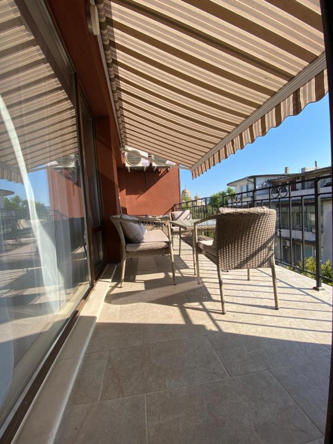 Операта Топ Център Лукс Warna Exterior foto